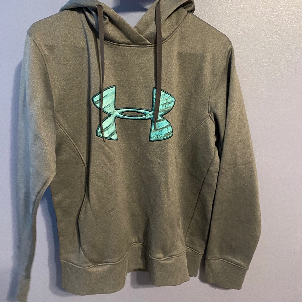 Under Armor Sweatshirt